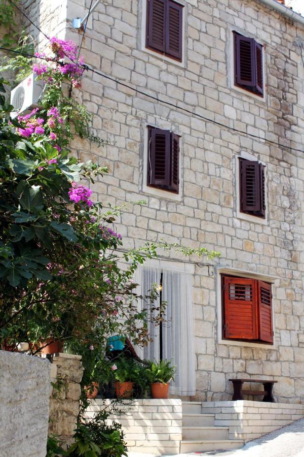 Apartments By The Sea Pucisca, Brac - 770 Exterior foto